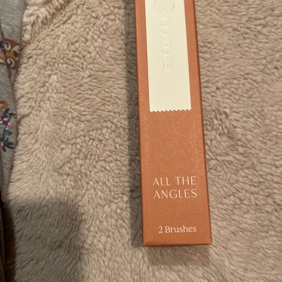 Complex Culture All The Angles 2 brush - Picture 2 of 4